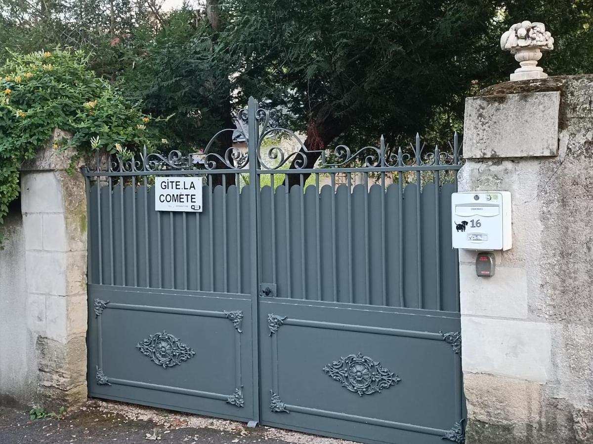 Gite La Comete Chinon Exterior photo
